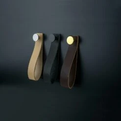 Loop Strap Hook, Black/Brass -Maze Furni Shop beslag design loop strap hook 2 1