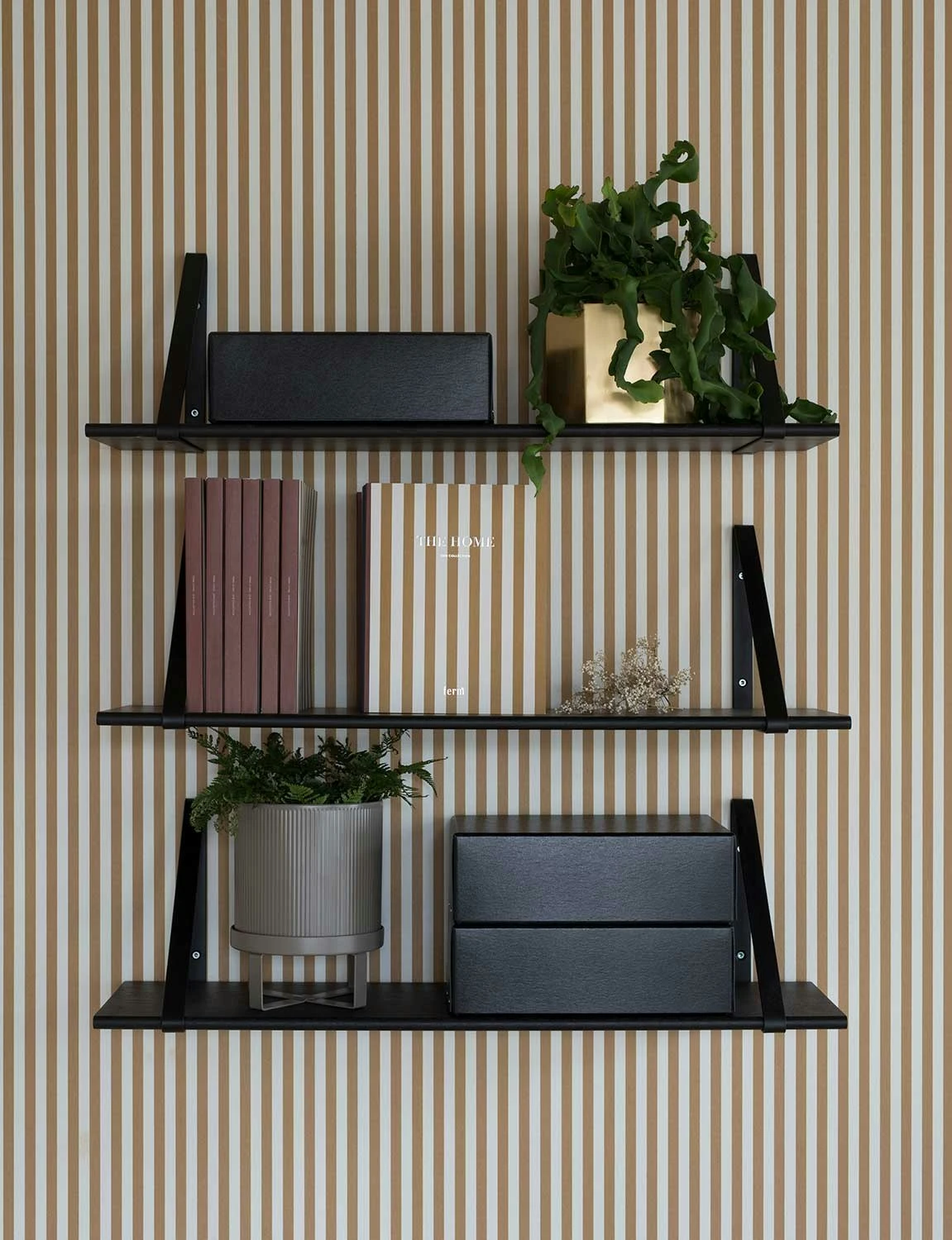 Ferm LIVING Shelf 85x24cm, Oiled Oak 3 Ferm LIVING Shelf 85x24cm, Oiled Oak - Image 3