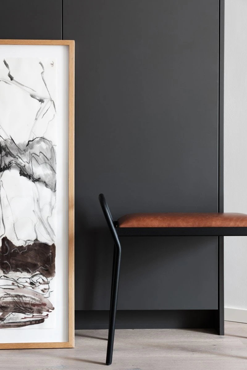 Maze Anyone Stool, Black/Vintage Cognac 3 Maze Anyone Stool, Black/Vintage Cognac - Image 3