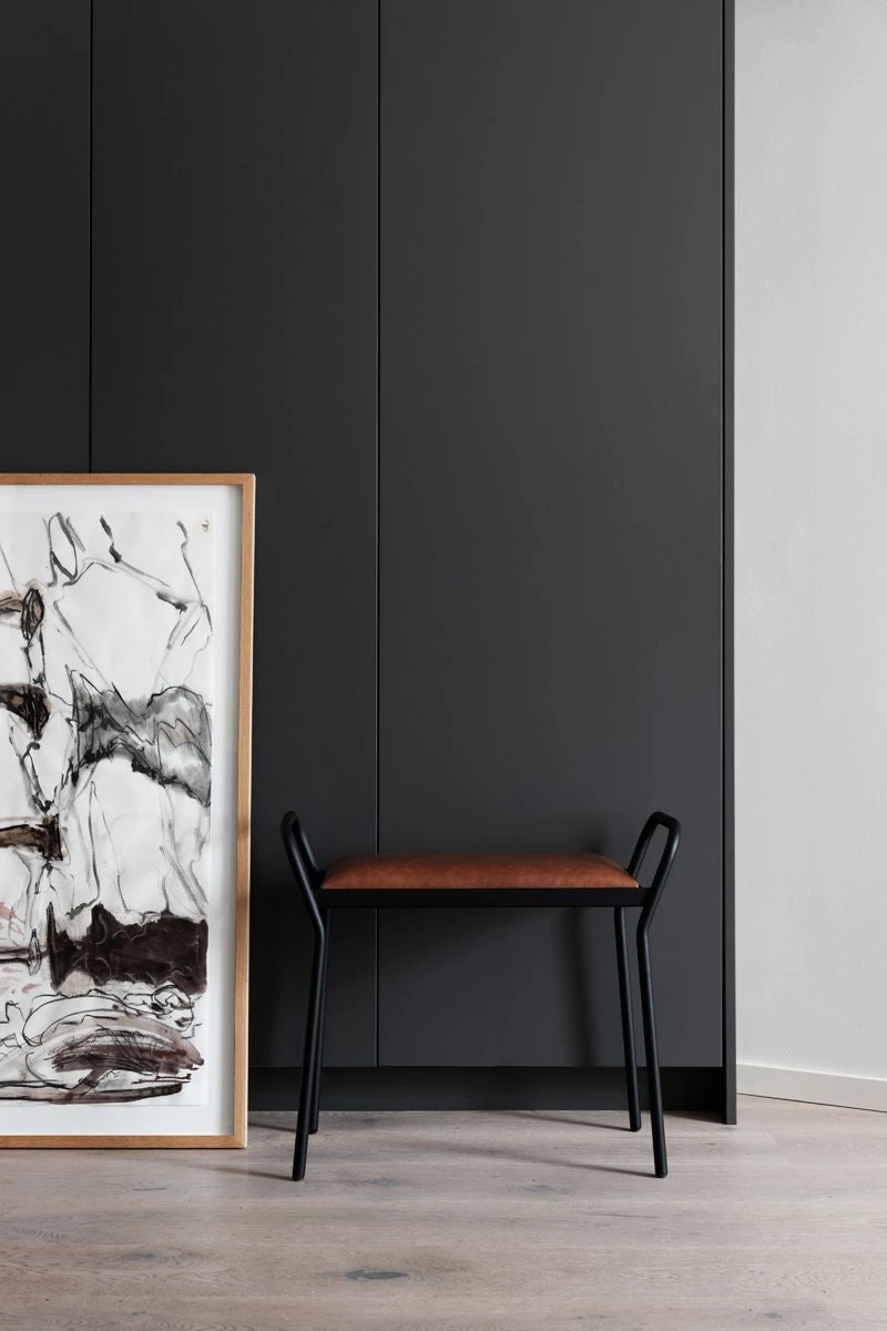 Maze Anyone Stool, Black/Vintage Cognac 4 Maze Anyone Stool, Black/Vintage Cognac - Image 4