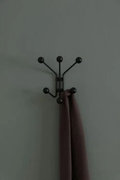 Maze Bill XS Hanger, Black -Maze Furni Shop maze bill xs hanger 31