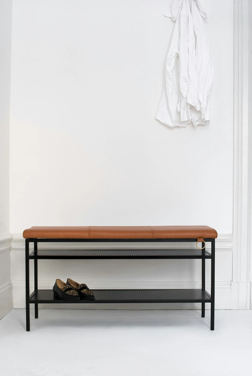 Maze Nancy Bench, Black/Cognac 2 Maze Nancy Bench, Black/Cognac - Image 2