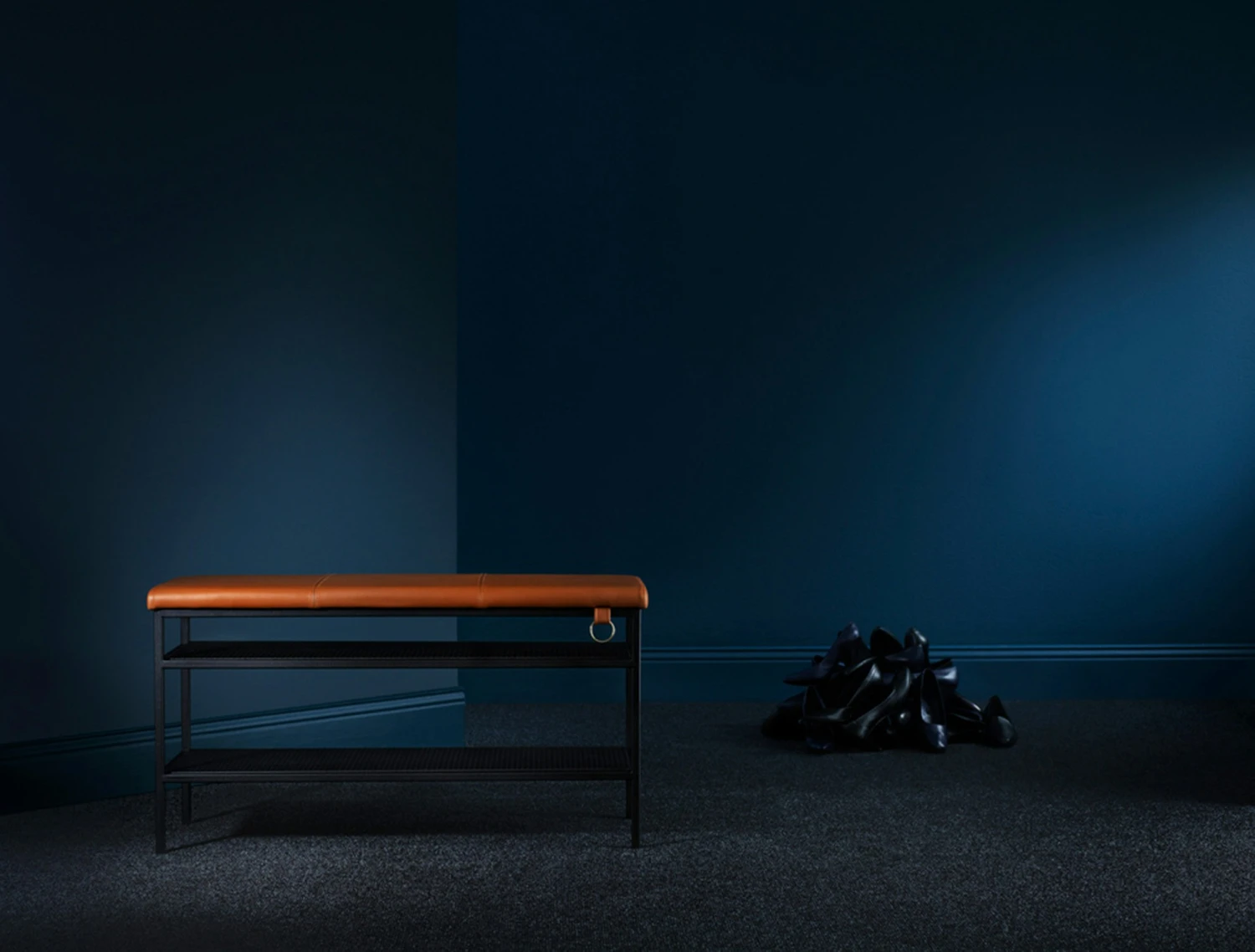 Maze Nancy Bench, Black/Cognac 4 Maze Nancy Bench, Black/Cognac - Image 4