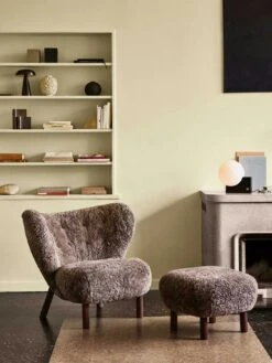 &Tradition Little Petra Lounge Chair Vb1, Oiled Walnut / Sheepskin Sahara -Maze Furni Shop tradition little petra lounge chair vb1 oiled walnut 15