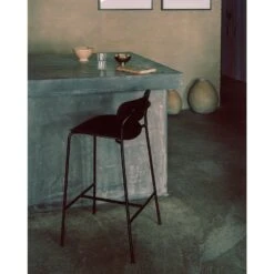 &Tradition Pavilion Av7 Bar Stool, Black Lacquered Oak -Maze Furni Shop tradition pavilion av7 bar stool 1 2